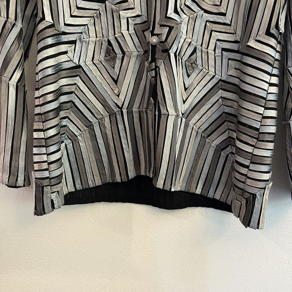 IKA Ribbon‎ And Mesh Button Stretchy Jacket Cardigan Size 12 Gray/Silver - Picture 3 of 11